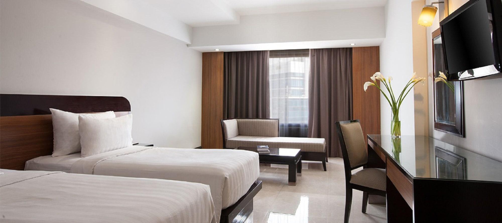Hotel Santika Premiere Semarang Exterior foto